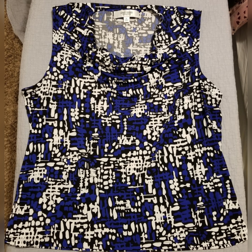 Blue and black sleeveless top